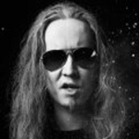 JARKKO AHOLA -Chant,Guitare-