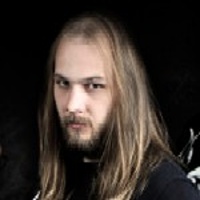 SÖREN BECKER </h3><p>Batterie-