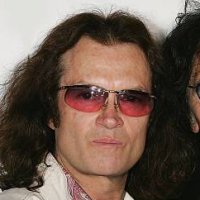 GLENN HUGHES </h3><p>Chant-