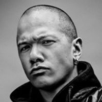 DANKO JONES -Chant,Guitare-