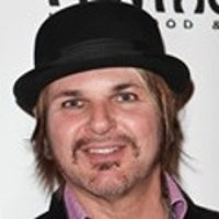 Rikki Rockett  -Batterie-