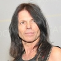 Rudy Sarzo  -Basse-