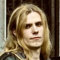 MICHAEL HELLSTRöM </h3><p>Guitare-