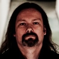 STEFAN ROSQVIST </h3><p>Guitare-