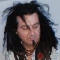 TONY ILKIW -Basse-