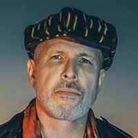 Mark Chichkan -Guitare-