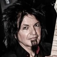 ROBERT SARZO -Guitare-