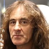 STEVE HARRIS -Basse-