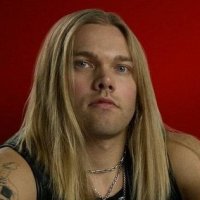 Stian Hansen - Guitare -