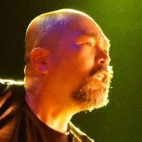 Manabu Kamada - Basse -