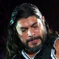 ROBERT TRUJILLO </h3><p>Basse-