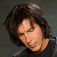 George Lynch  -Guitare-