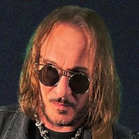 Brian Troch - Chant,Guitare -